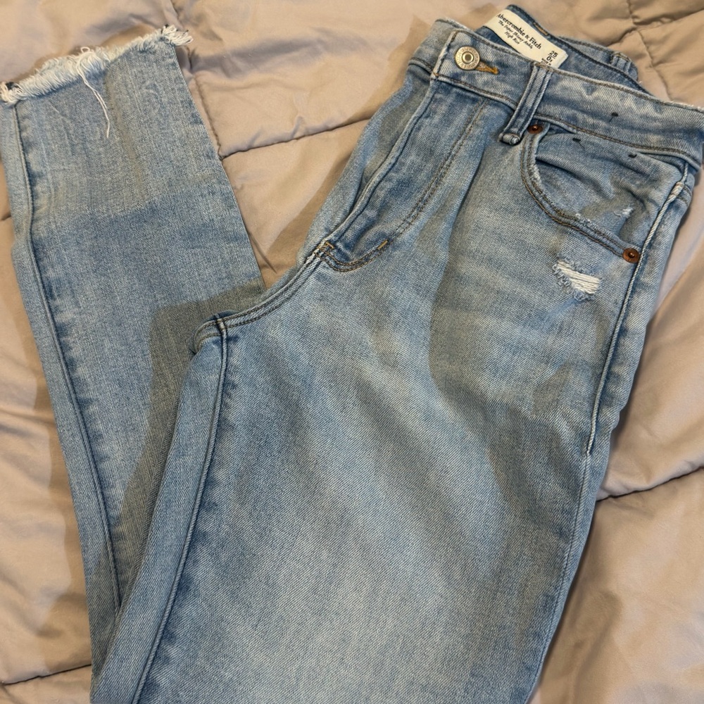 Abercrombie & Fitch Light Wash Jeans